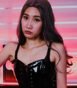  (莉娜) Profile Photo