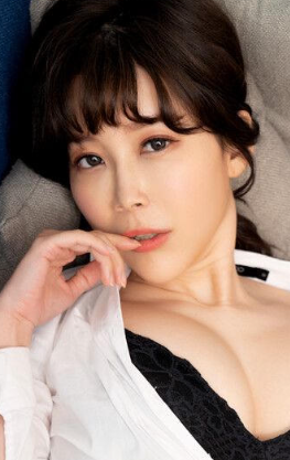  (静静) Profile Photo