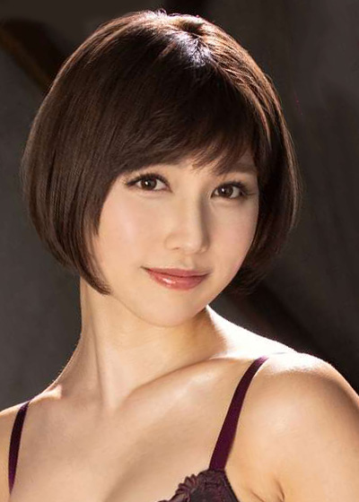 Shiori Tokunaga (徳永しおり) Profile Photo